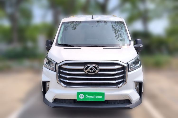 Used SAIC MAXUS Xintu V90 2022 2.0T AMT Yunjie Front-Wheel-Drive Short Wheelbase Mid-Roof Design with Single Rear Tire and 6 Seats Front