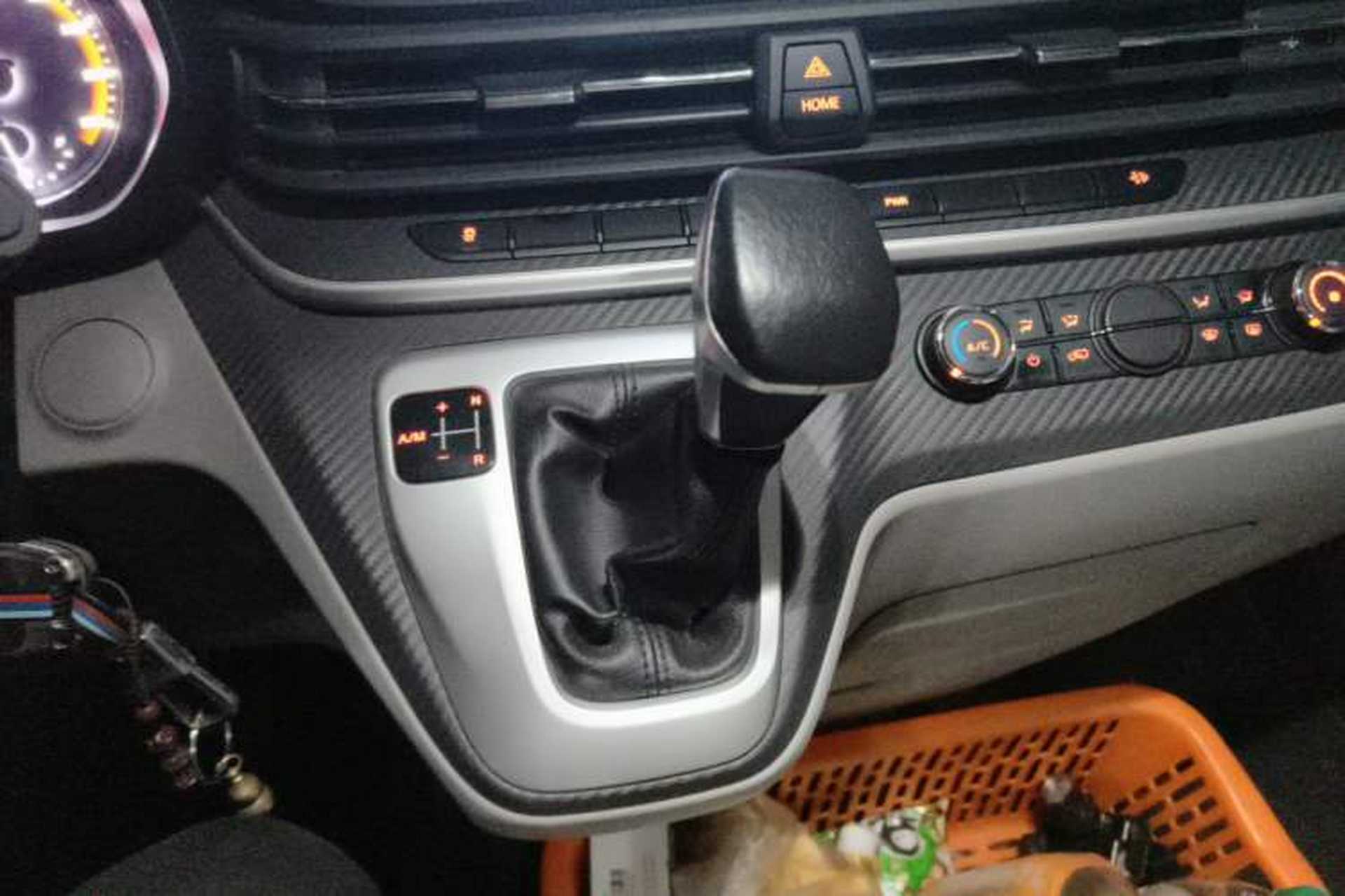 Used SAIC MAXUS Xintu V90  Gear Lever