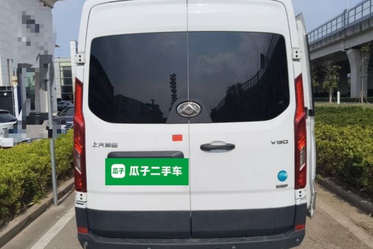 Used SAIC MAXUS Xintu V90 2022 2.0T Manual Zhiyun King Rear-Drive Long Wheelbase High-Roof with Single Rear Tire—6/7 Seats Rear