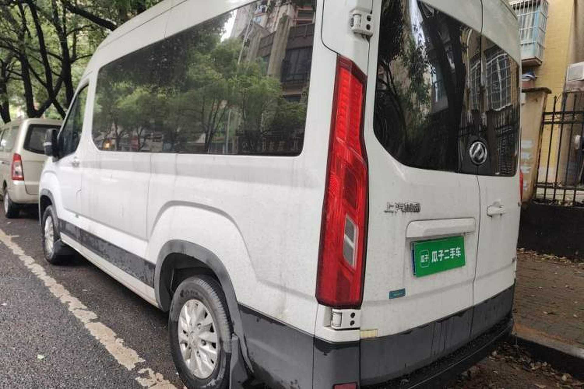 Used SAIC MAXUS Xintu V90 2022 2.0T Automatic Zhiyun King Rear-Drive Long Wheelbase High-Roof Design with Single Rear Tire—6/7 Seater Rear Left 45 Deg