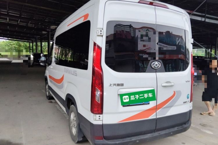 Used SAIC MAXUS Xintu V90 2022 2.0T Automatic Zhiyun King Rear-Drive Long Wheelbase High-Roof Design with Single Rear Tire—6/7 Seater Rear Left 45 Deg