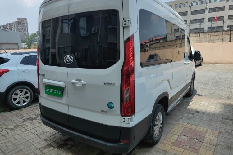 Used SAIC MAXUS Xintu V90 2022 2.0T Automatic ZhiDa Commercial Version Rear-Drive Long Wheelbase High Roof with Single Rear Tire 9-Seater Rear Right 45 Deg