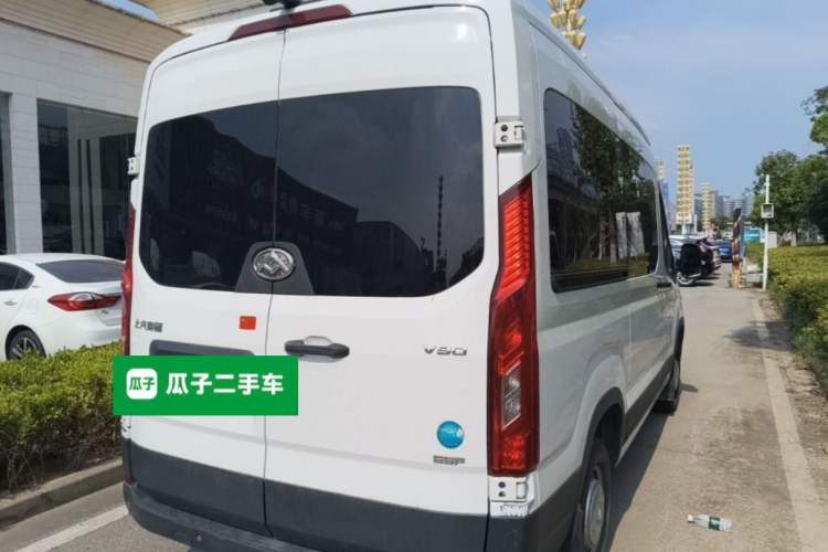 Used SAIC MAXUS Xintu V90 2022 2.0T Manual Zhiyun King Rear-Drive Long Wheelbase High-Roof with Single Rear Tire—6/7 Seats Rear Right 45 Deg
