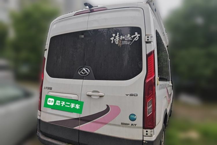 Used SAIC MAXUS Xintu V90 2022 2.0T Automatic Zhiyun King Rear-Drive Long Wheelbase High-Roof Design with Single Rear Tire—6/7 Seater Rear Right 45 Deg