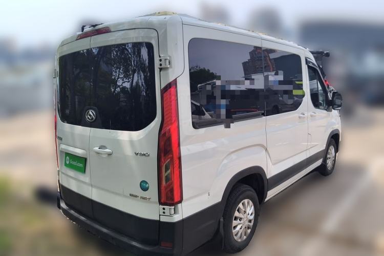 Used SAIC MAXUS Xintu V90 2022 2.0T AMT Yunjie Front-Wheel-Drive Short Wheelbase Mid-Roof Design with Single Rear Tire and 6 Seats Rear Right 45 Deg