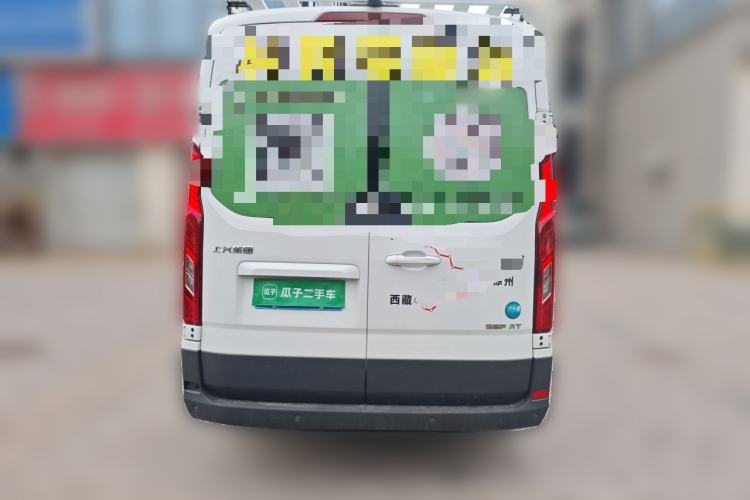Used SAIC MAXUS Xintu V90 2022 2.0T Automatic ZhiDa Rear-Drive Long Wheelbase High-Roof Design with Single Rear Tire 9-Seater Rear