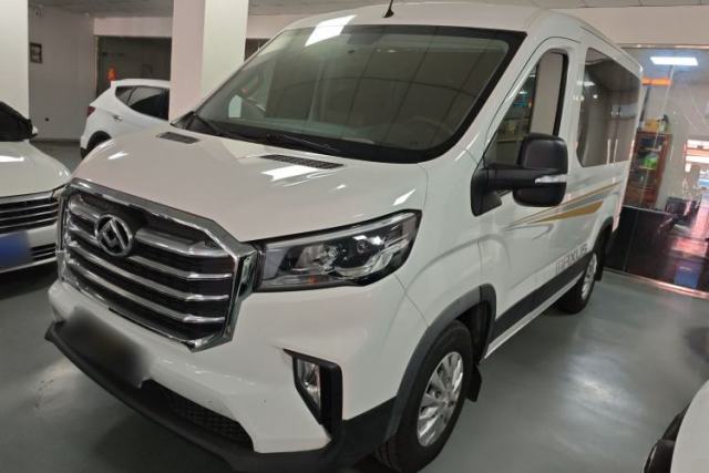 Used SAIC MAXUS Xintu V90 2022 2.0T AMT Yunjie Front-Wheel-Drive Short Wheelbase Mid-Roof Design with Single Rear Tire and 6 Seats