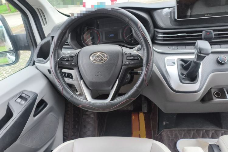 Used SAIC MAXUS Xintu V90  Steering Wheel