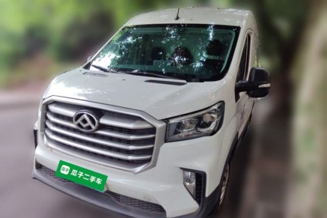 Used SAIC MAXUS Xintu V90 2022 2.0T Manual VAN Rear-Drive Long Wheelbase High Roof Single Rear Tire 3-Seater