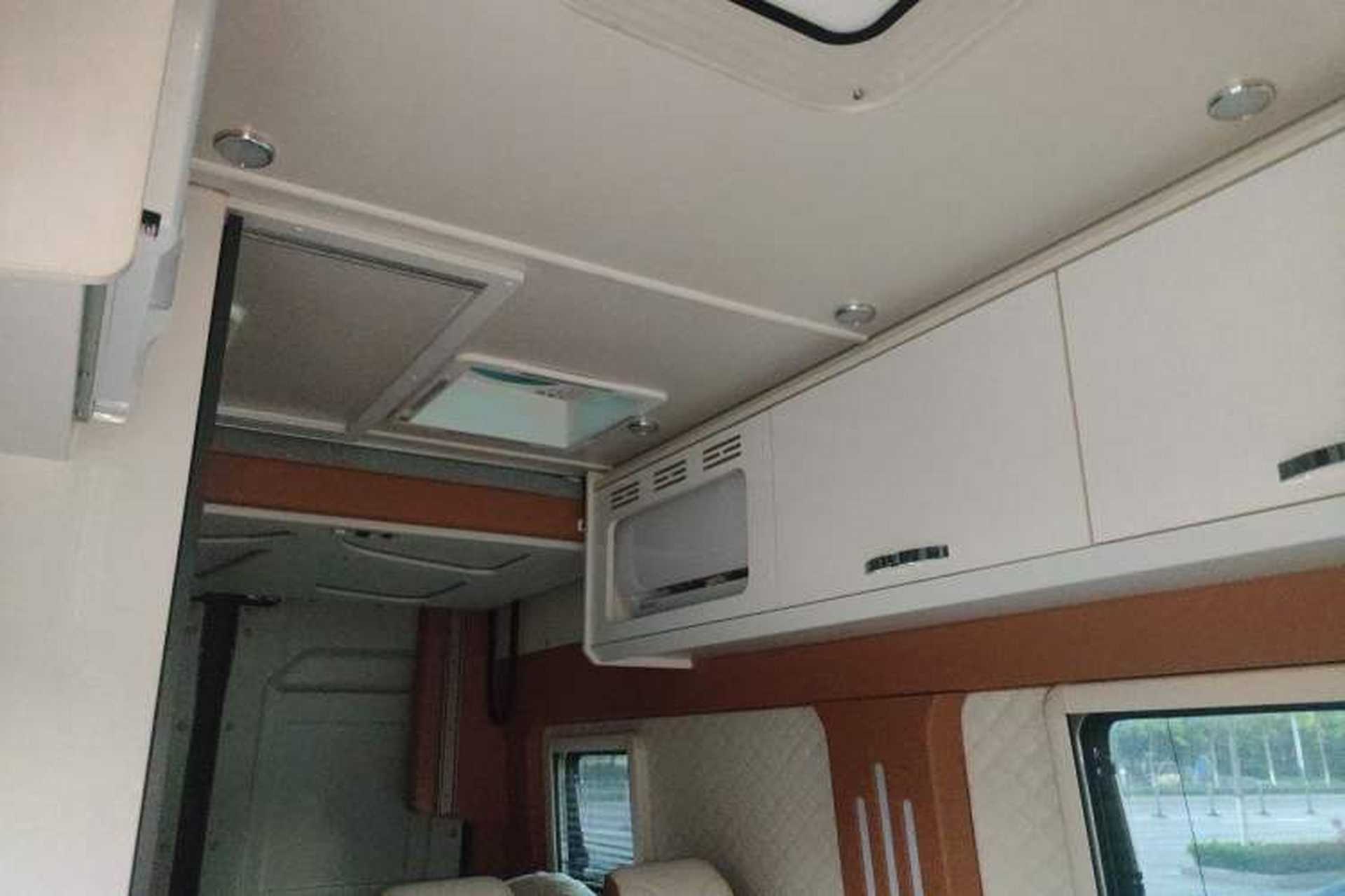 Used SAIC MAXUS Xintu V90  Headliner
