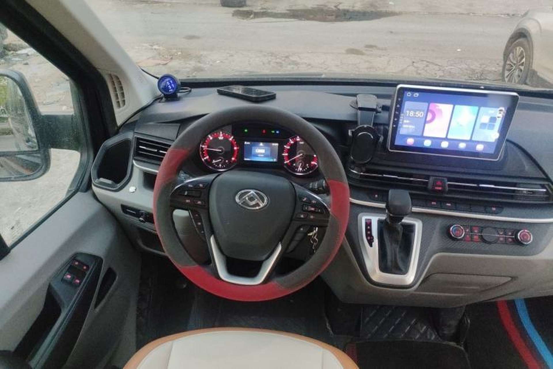 Used SAIC MAXUS Xintu V90  Steering Wheel