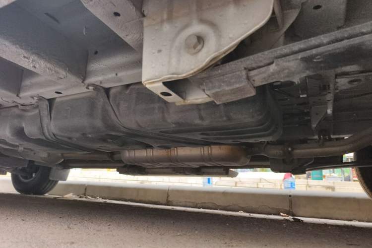 Used SAIC MAXUS Xintu V90  Chassis Rear Left