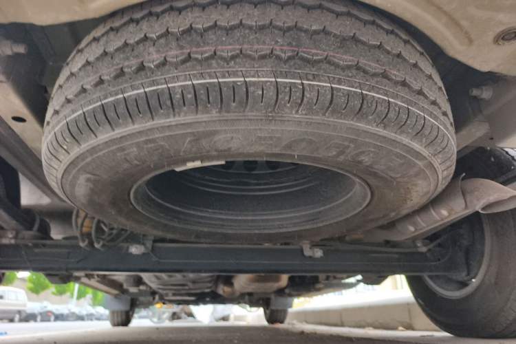 Used SAIC MAXUS Xintu V90  Chassis Rear