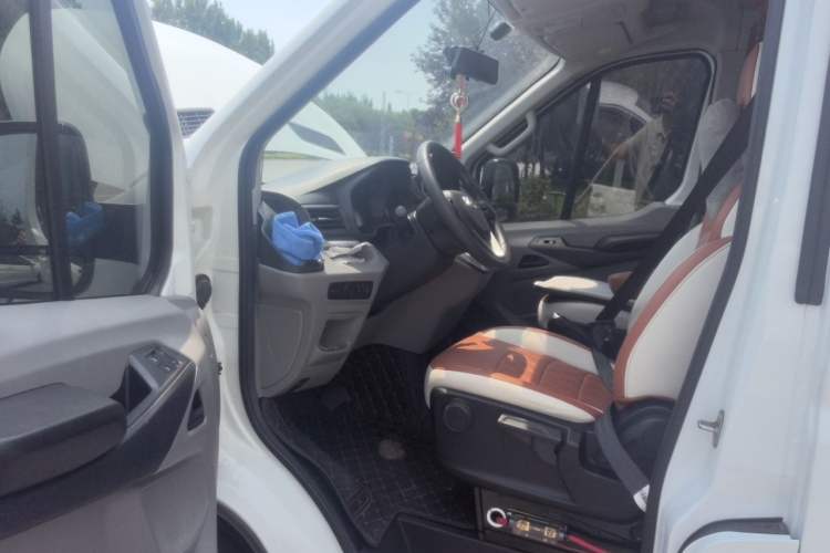 Used SAIC MAXUS Xintu V90  Driver Seat