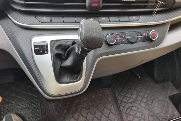 Used SAIC MAXUS Xintu V90  Gear Lever