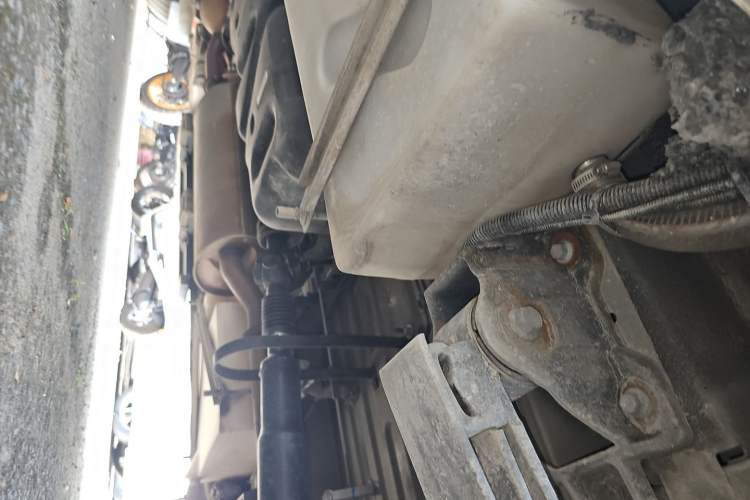 Used SAIC MAXUS Xintu V90  Chassis Rear Left