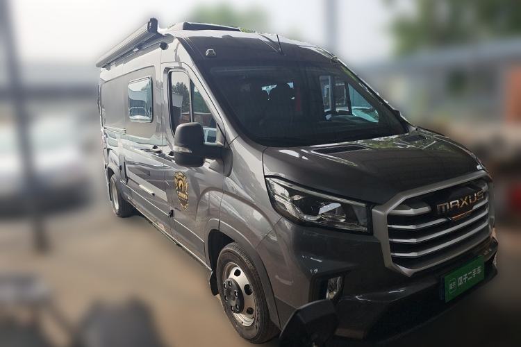 Used SAIC MAXUS Xintu V90  Front Right 45 Deg