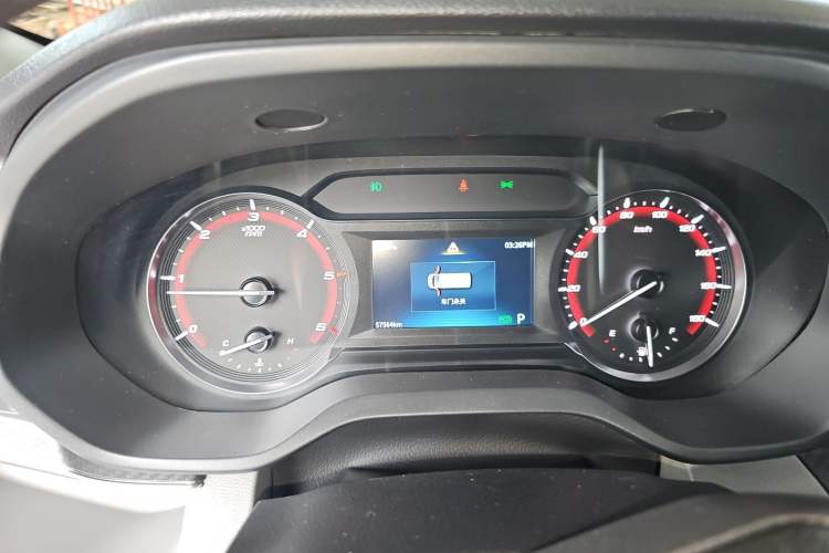 Used SAIC MAXUS Xintu V90  Instrument Cluster