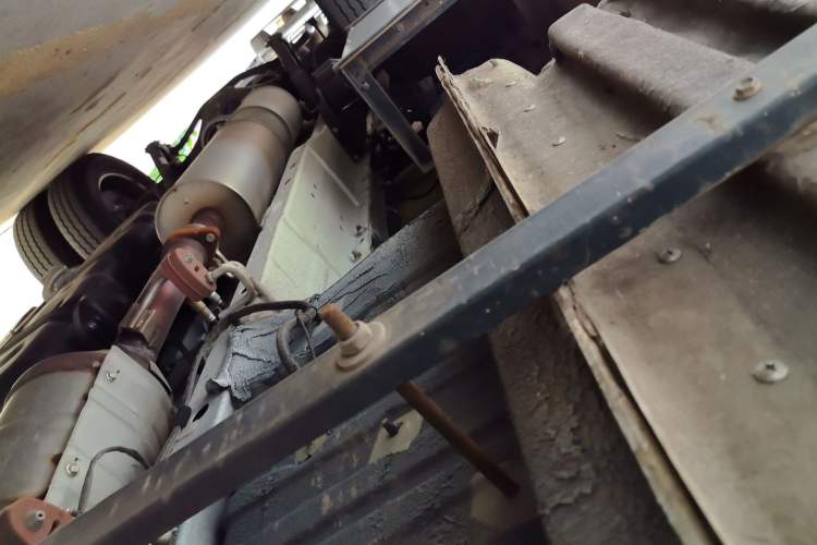 Used SAIC MAXUS Xintu V90  Chassis Front Right