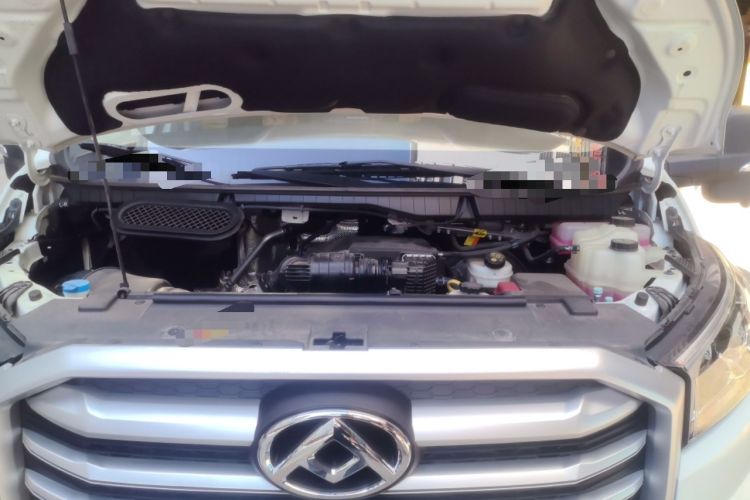 Used SAIC MAXUS Xintu V90  Engine Bay