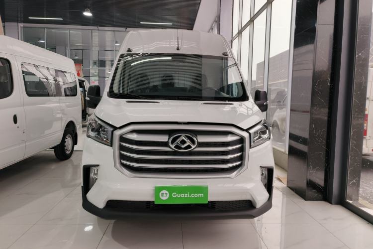 Used SAIC MAXUS Xintu V90 2024 Zhiyun 2.0T Manual Rear-Drive Extended-Wheelbase Ultra-High-Roof Model with Dual Rear Tires and 3 Seats Exterior 1