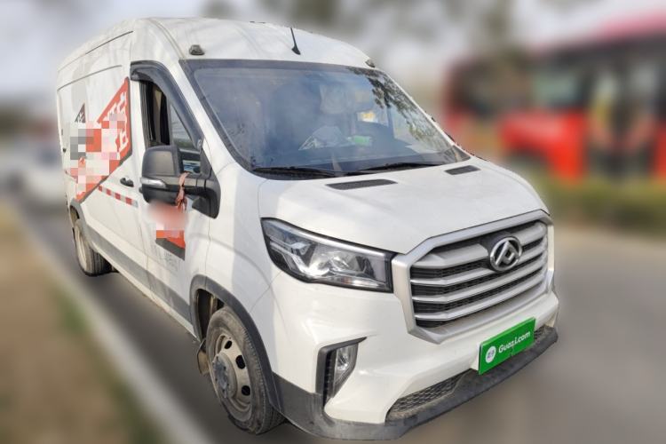 Used SAIC MAXUS Xintu V90 2024 Zhiyun 2.0T Manual Rear-Drive Extended-Wheelbase High-Roof Model with Dual Rear Tires and 3 Seats Exterior 2