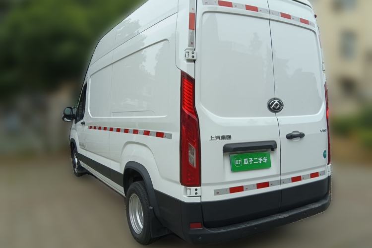 Used SAIC MAXUS Xintu V90 2024 Zhiyun 2.0T Manual Rear-Drive Extended-Wheelbase Ultra-High-Roof Model with Dual Rear Tires and 3 Seats Exterior 3