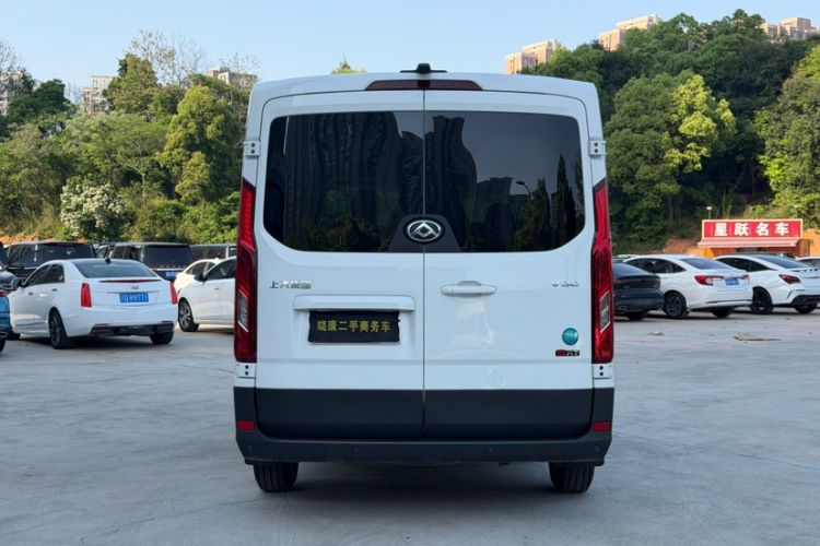 Used SAIC MAXUS Xintu V90 2024 ZhiJie 2.0T Automatic Front-Wheel-Drive Short Wheelbase Mid-Height Design with Single Rear Tire—5/6 Seater Exterior 4