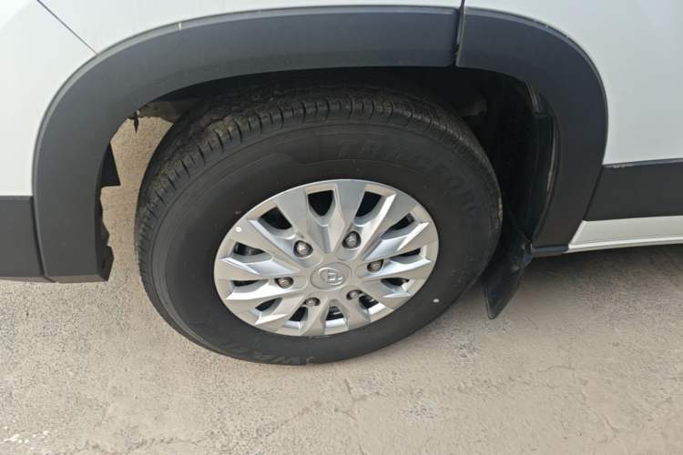 Used SAIC MAXUS Xintu V90 2024 ZhiJie 2.0T Automatic Front-Drive Long-Wheelbase High-Roof Model with Single Rear Tire 6/7 Seats Exterior 4