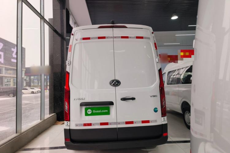 Used SAIC MAXUS Xintu V90 2024 Zhiyun 2.0T Manual Rear-Drive Extended-Wheelbase Ultra-High-Roof Model with Dual Rear Tires and 3 Seats Exterior 4