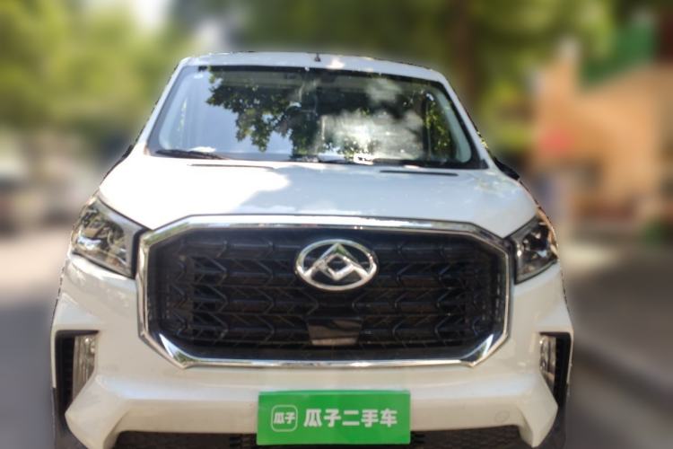 Used SAIC MAXUS Xintu V90 2024 ZhiJie 2.0T Automatic Front-Wheel-Drive Short Wheelbase Mid-Height Design with Single Rear Tire—5/6 Seater Front