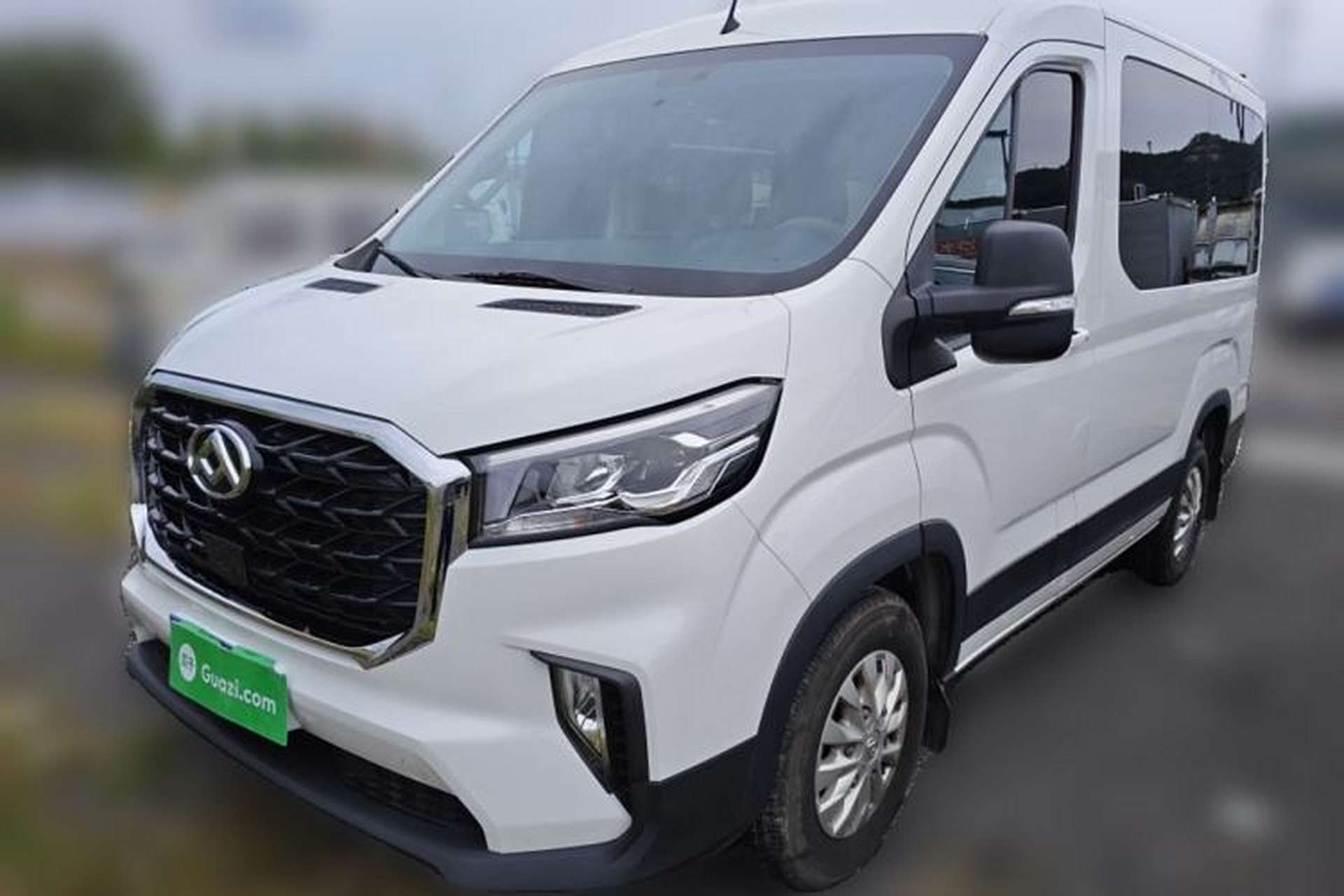 Used SAIC MAXUS Xintu V90 2024 ZhiJie 2.0T Automatic Front-Wheel-Drive Short Wheelbase Mid-Height Design with Single Rear Tire—5/6 Seater Front Left 45 Deg