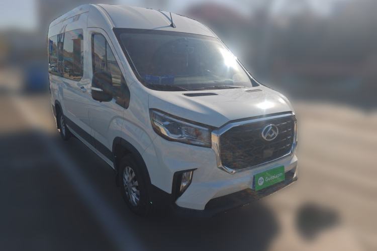 Used SAIC MAXUS Xintu V90 2024 ZhiJie 2.0T Automatic Rear-Drive Long-Wheelbase High-Roof Model with Single Rear Tire Available in 6/7-Seater Configurations Front Right 45 Deg
