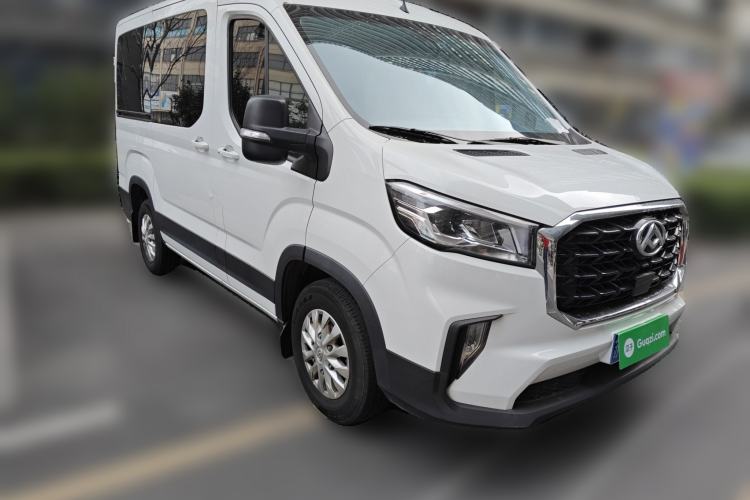 Used SAIC MAXUS Xintu V90 2024 ZhiJie 2.0T Automatic Front-Wheel-Drive Short Wheelbase Mid-Height Design with Single Rear Tire—5/6 Seater Front Right 45 Deg