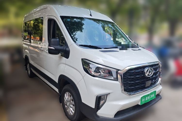 Used SAIC MAXUS Xintu V90 2024 ZhiJie 2.0T Automatic Rear-Drive Long-Wheelbase High-Roof Model with Single Rear Tire Available in 6/7-Seater Configurations Front Right 45 Deg