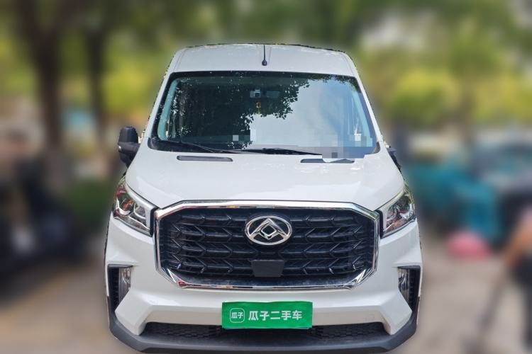 Used SAIC MAXUS Xintu V90 2024 ZhiJie 2.0T Automatic Rear-Drive Long-Wheelbase High-Roof Model with Single Rear Tire Available in 6/7-Seater Configurations Front