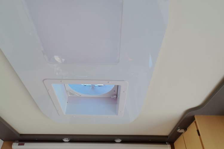Used SAIC MAXUS Xintu V90  Headliner