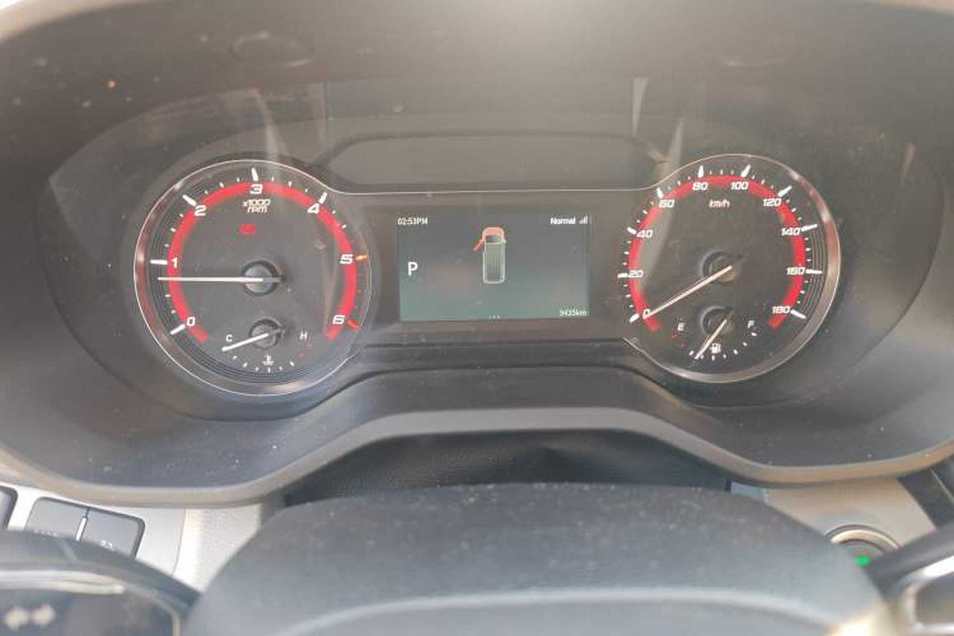 Used SAIC MAXUS Xintu V90 2024 ZhiJie 2.0T Automatic Rear-Drive Long-Wheelbase High-Roof Model with Single Rear Tire Available in 6/7-Seater Configurations Instrument Cluster
