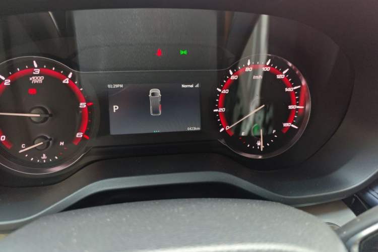 Used SAIC MAXUS Xintu V90 2024 ZhiJie 2.0T Automatic Rear-Drive Long-Wheelbase High-Roof Model with Single Rear Tire Available in 6/7-Seater Configurations Odometer Close Up