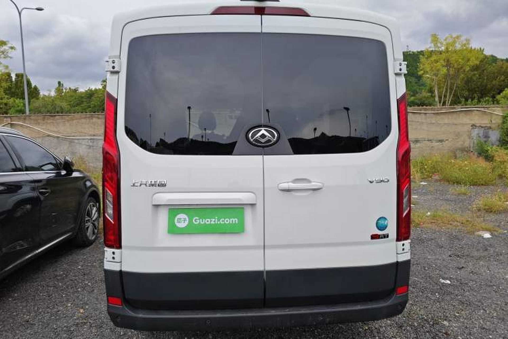 Used SAIC MAXUS Xintu V90 2024 ZhiJie 2.0T Automatic Front-Wheel-Drive Short Wheelbase Mid-Height Design with Single Rear Tire—5/6 Seater Rear