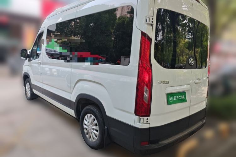 Used SAIC MAXUS Xintu V90 2024 ZhiJie 2.0T Automatic Rear-Drive Long-Wheelbase High-Roof Model with Single Rear Tire Available in 6/7-Seater Configurations Rear Left 45 Deg