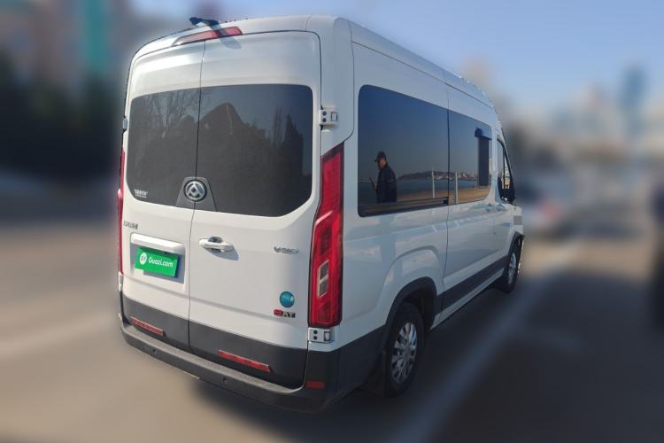 Used SAIC MAXUS Xintu V90 2024 ZhiJie 2.0T Automatic Rear-Drive Long-Wheelbase High-Roof Model with Single Rear Tire Available in 6/7-Seater Configurations Rear Right 45 Deg