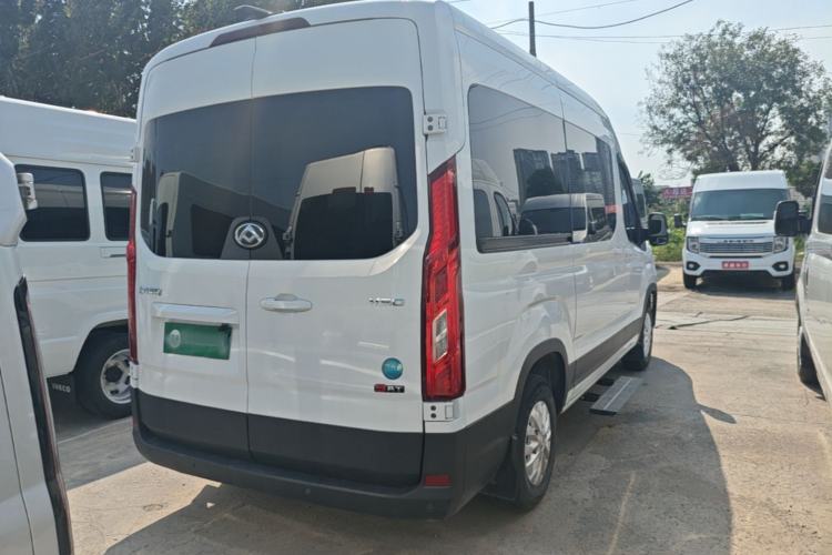 Used SAIC MAXUS Xintu V90 2024 ZhiJie 2.0T Automatic Front-Drive Long-Wheelbase High-Roof Model with Single Rear Tire 6/7 Seats Rear Right 45 Deg