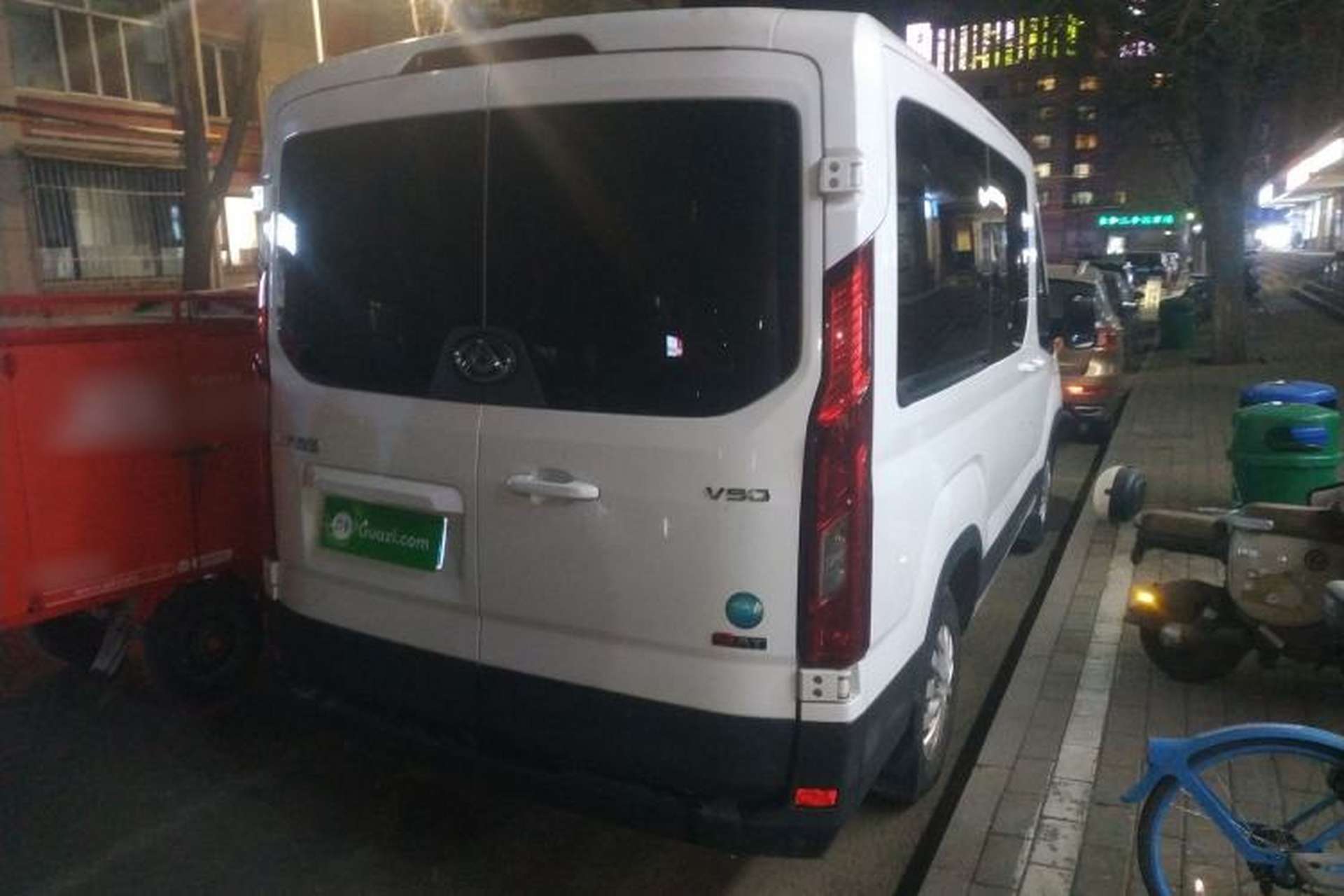 Used SAIC MAXUS Xintu V90 2024 ZhiJie 2.0T Automatic Front-Wheel-Drive Short Wheelbase Mid-Height Design with Single Rear Tire—5/6 Seater Rear Right 45 Deg