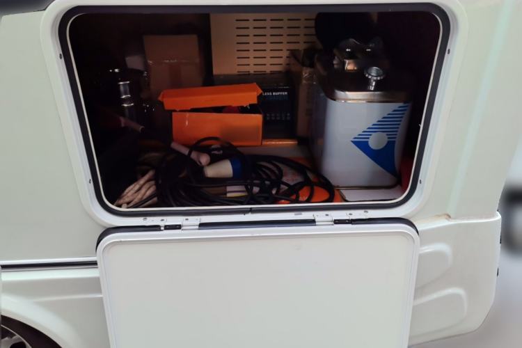 Used SAIC MAXUS Xintu V90  Trunk