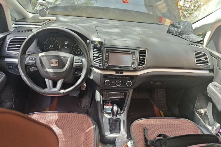 Used Seat Alhambra 2013 1.8 TSI Luxury Navigation Version Euro IV Center Console