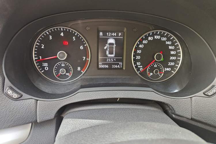 Used Seat Alhambra 2013 1.8 TSI Luxury Navigation Version Euro IV Odometer Close Up