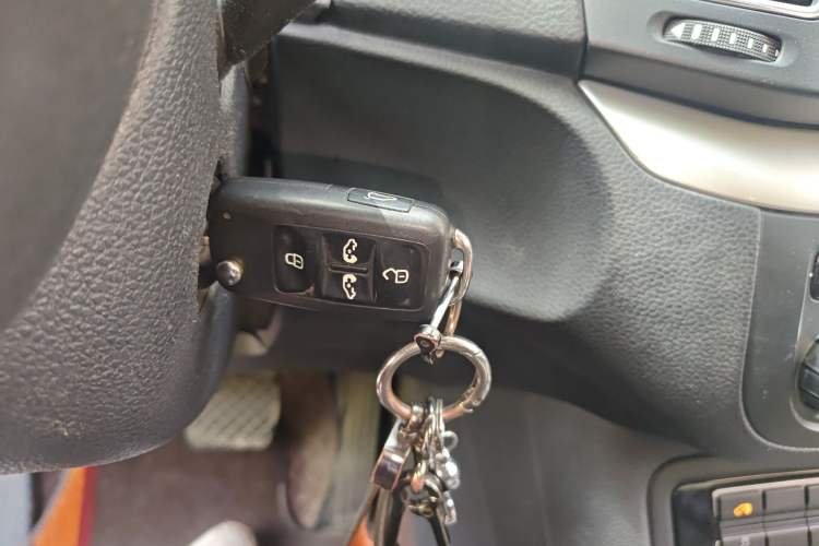 Used Seat Alhambra 2013 1.8 TSI Luxury Navigation Version Euro IV Vehicle Key