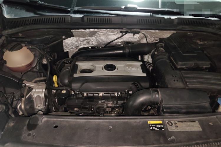 Used Seat Alhambra 2013 1.8TSI Luxury Edition Euro IV Engine Bay
