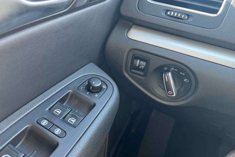 Used Seat Alhambra 2013 1.8TSI Luxury Edition Euro IV Interior 3